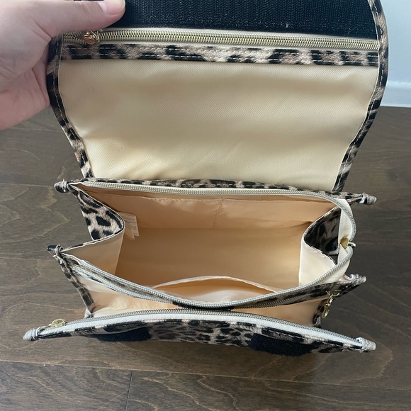 Leopard canvas cosmetic bag - Picture 2 of 3